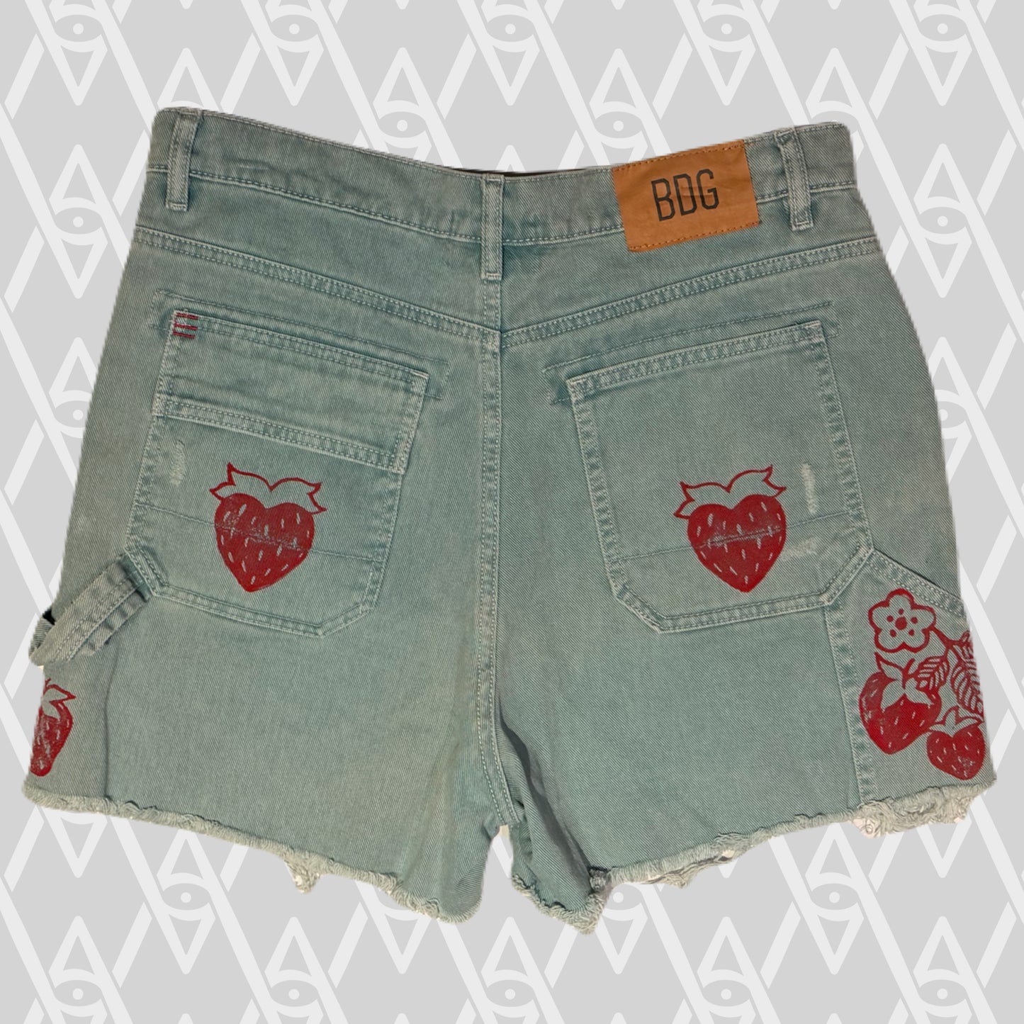 Strawberry Shorts 32”