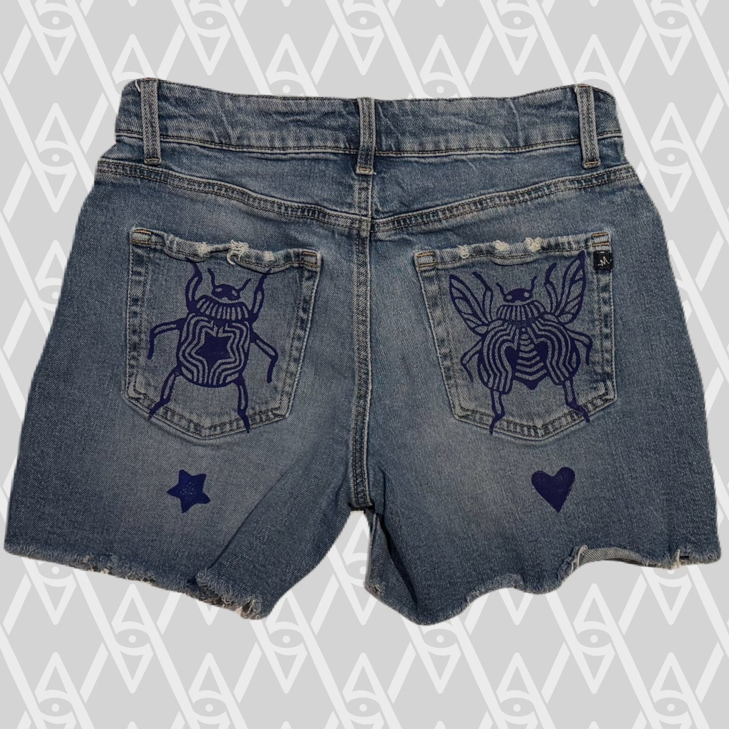 Beetle Shorts Size 8