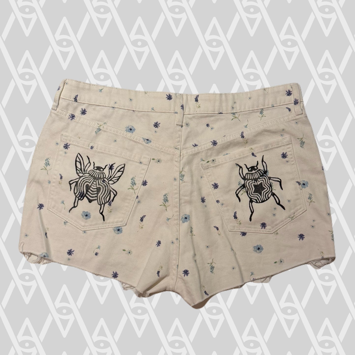 Beetle Shorts Size 14