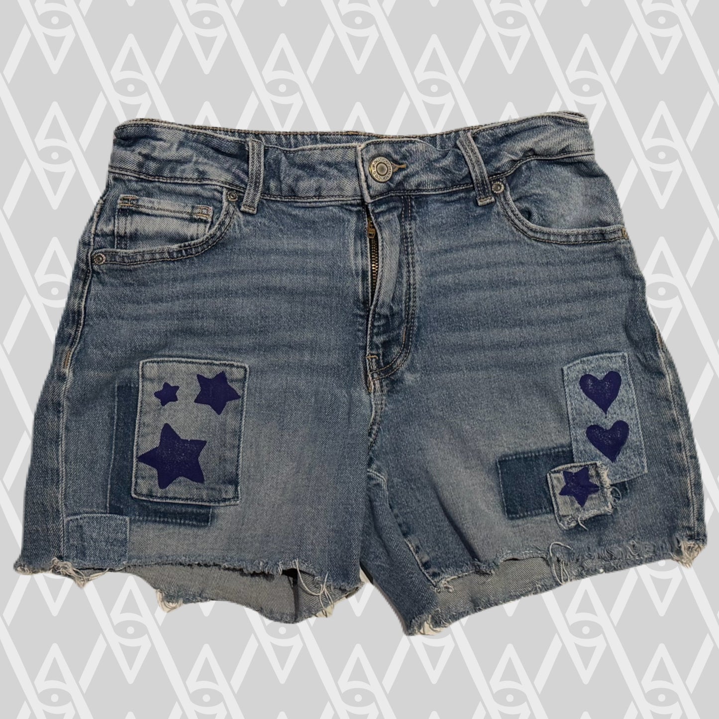Beetle Shorts Size 8