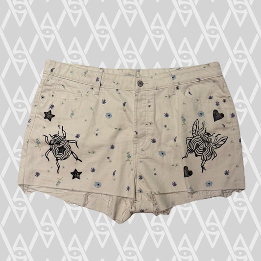 Beetle Shorts Size 14