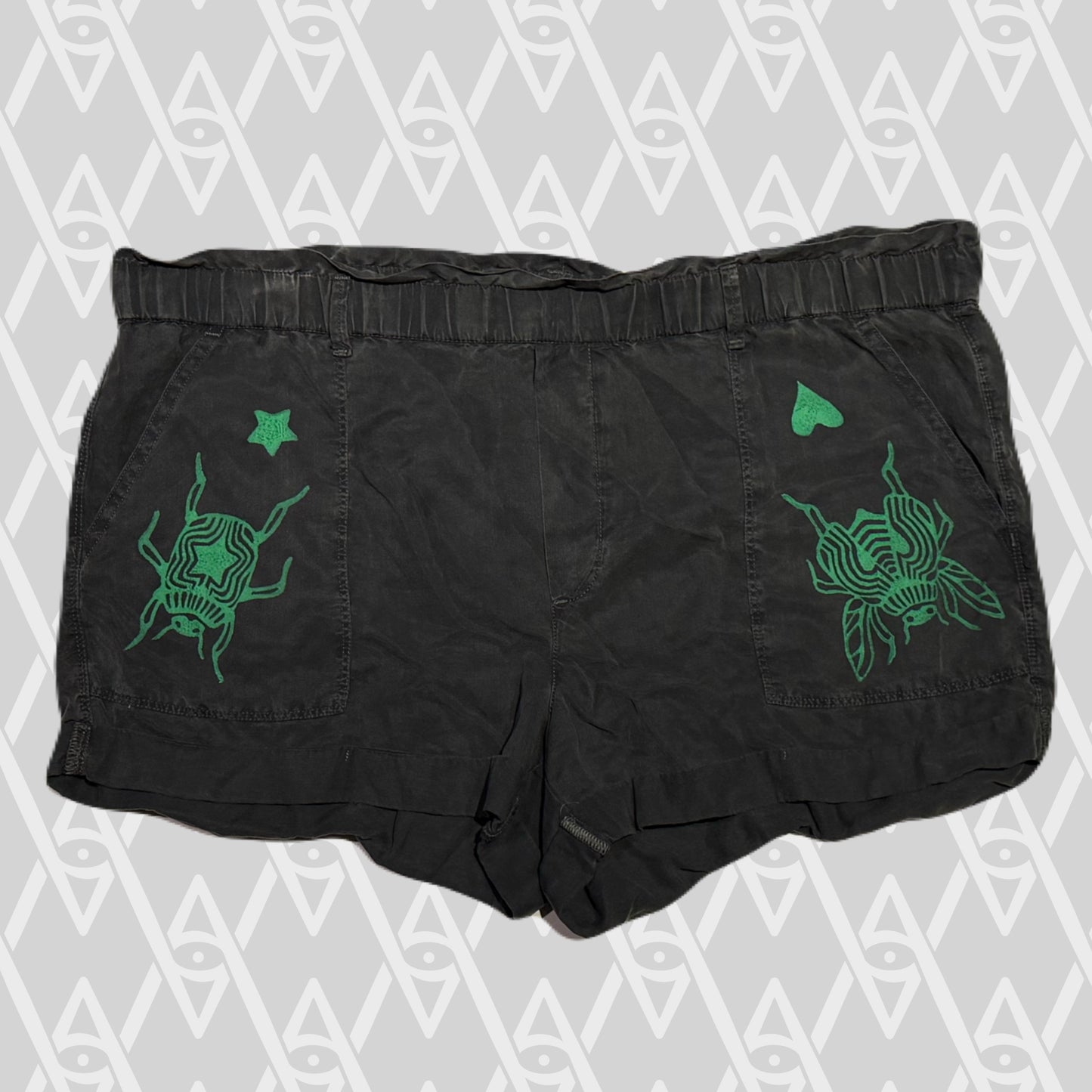 Beetle Shorts Size L