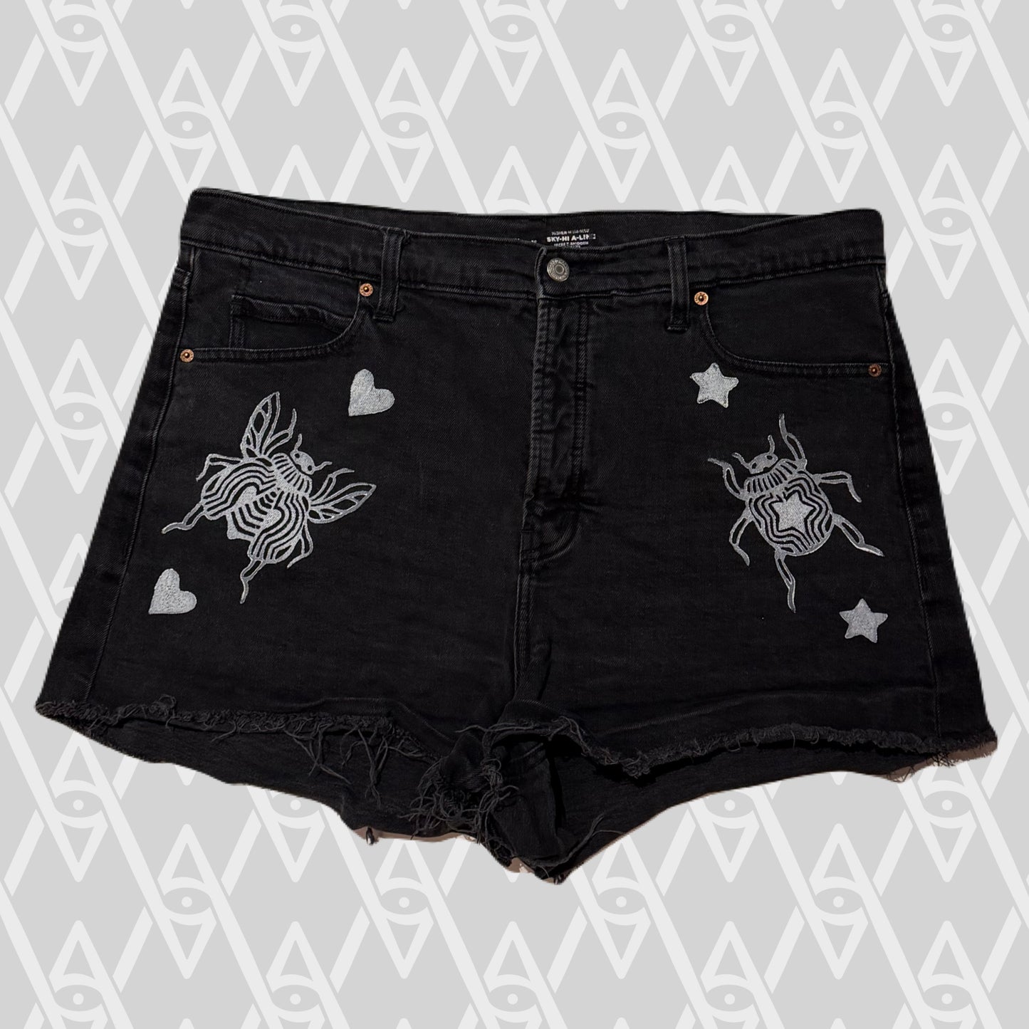 Beetle Shorts Size 18