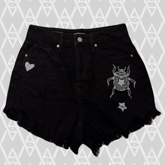 Beetle Shorts Size 4