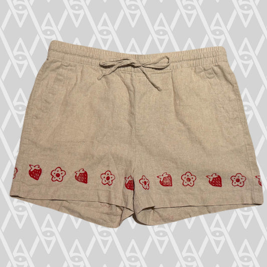 Strawberry Shorts Size L