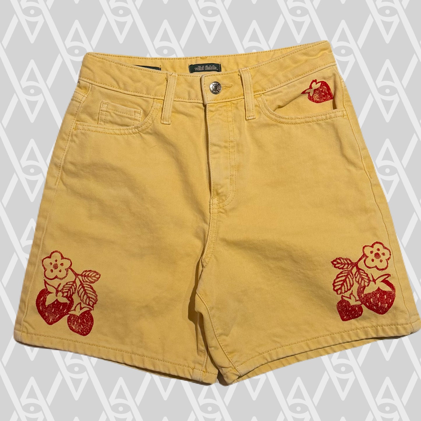 Strawberry Shorts Size 00